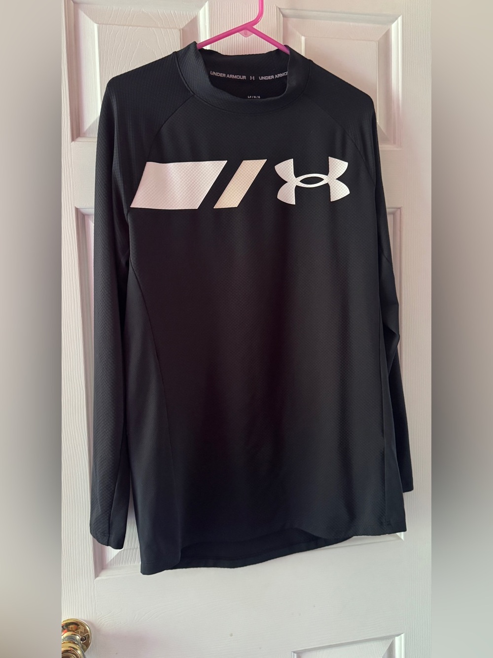 Under Armour Men’s Black Long-Sleeve Performance Shirt L